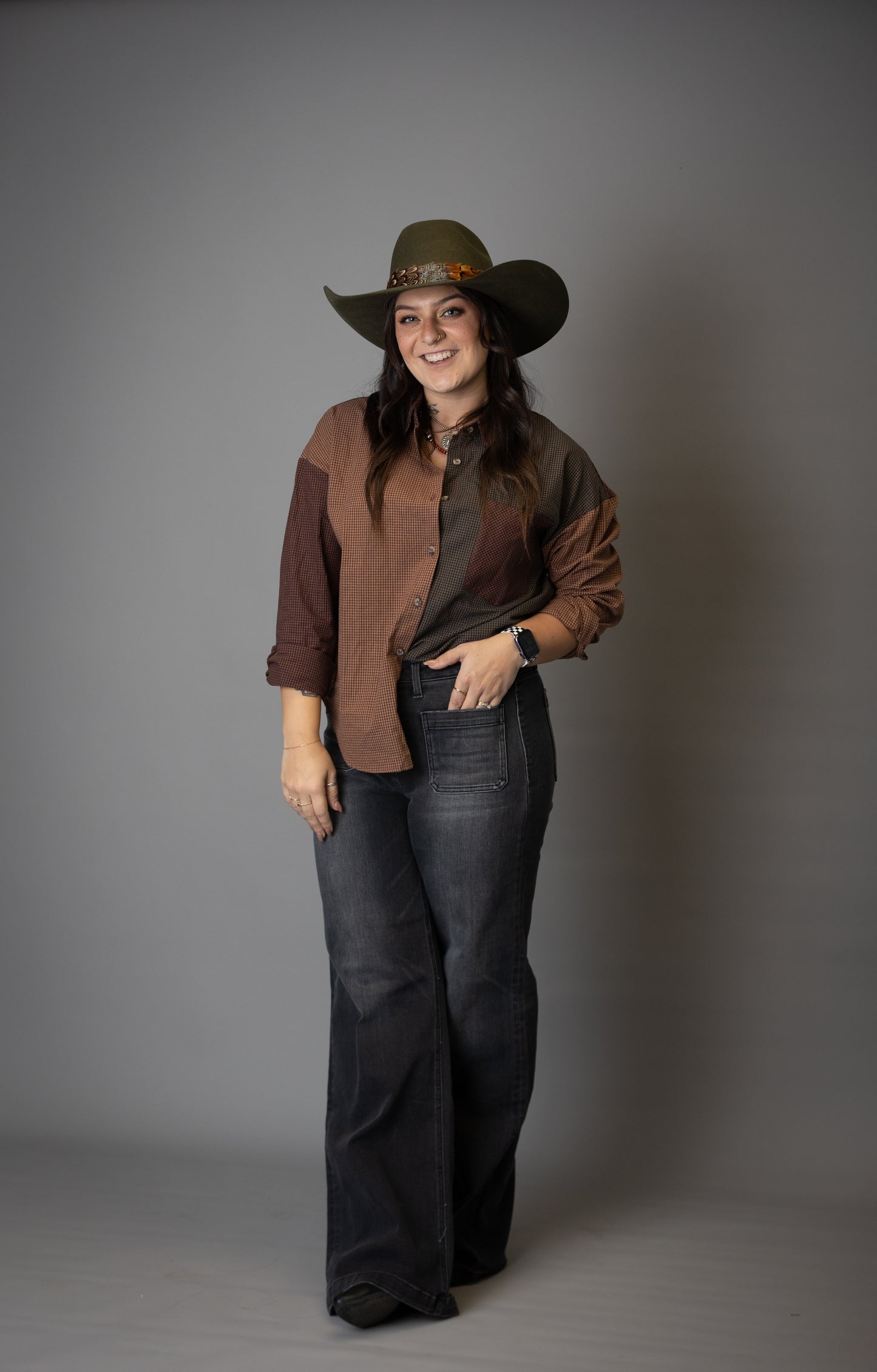 PLAID COLORBLOCK BUTTON DOWN TOP