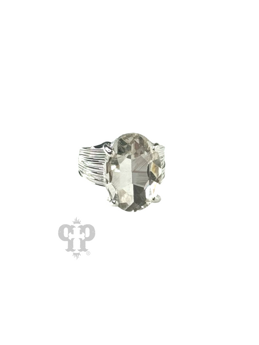 Oval rhinestone ring