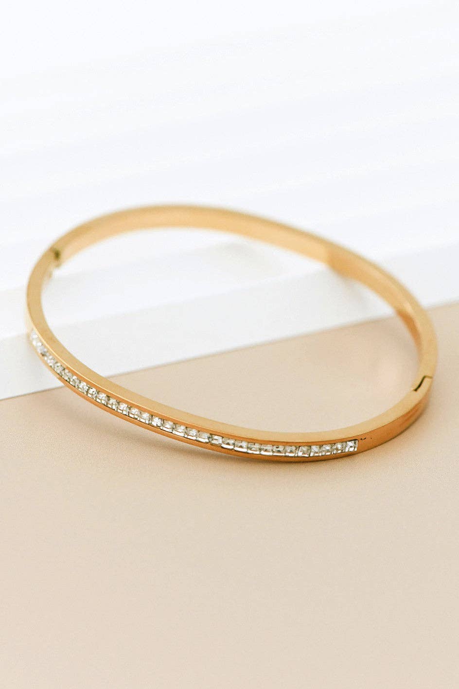 18K Gold Plated Waterproof Stainless Steel Bangle - 7039